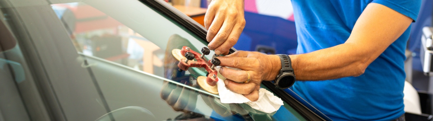 Car Auto Glass Repair Near Me In Hamilton, ON